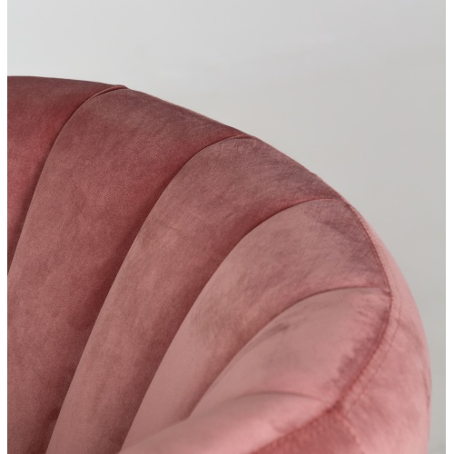 Fotel z przeszyciami Bismo welurowy pudrowy róż/złote nóżki