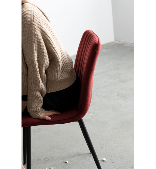 Krzesło z przeszyciami Slay bordowe welurowe