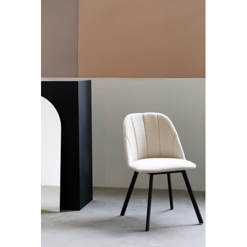 Krzesło tapicerowane Luisa beżowe/czarne nóżki