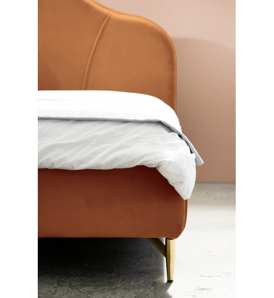 Łóżko tapicerowane Helmer 160x200 welurowe miedziane/złote nogi