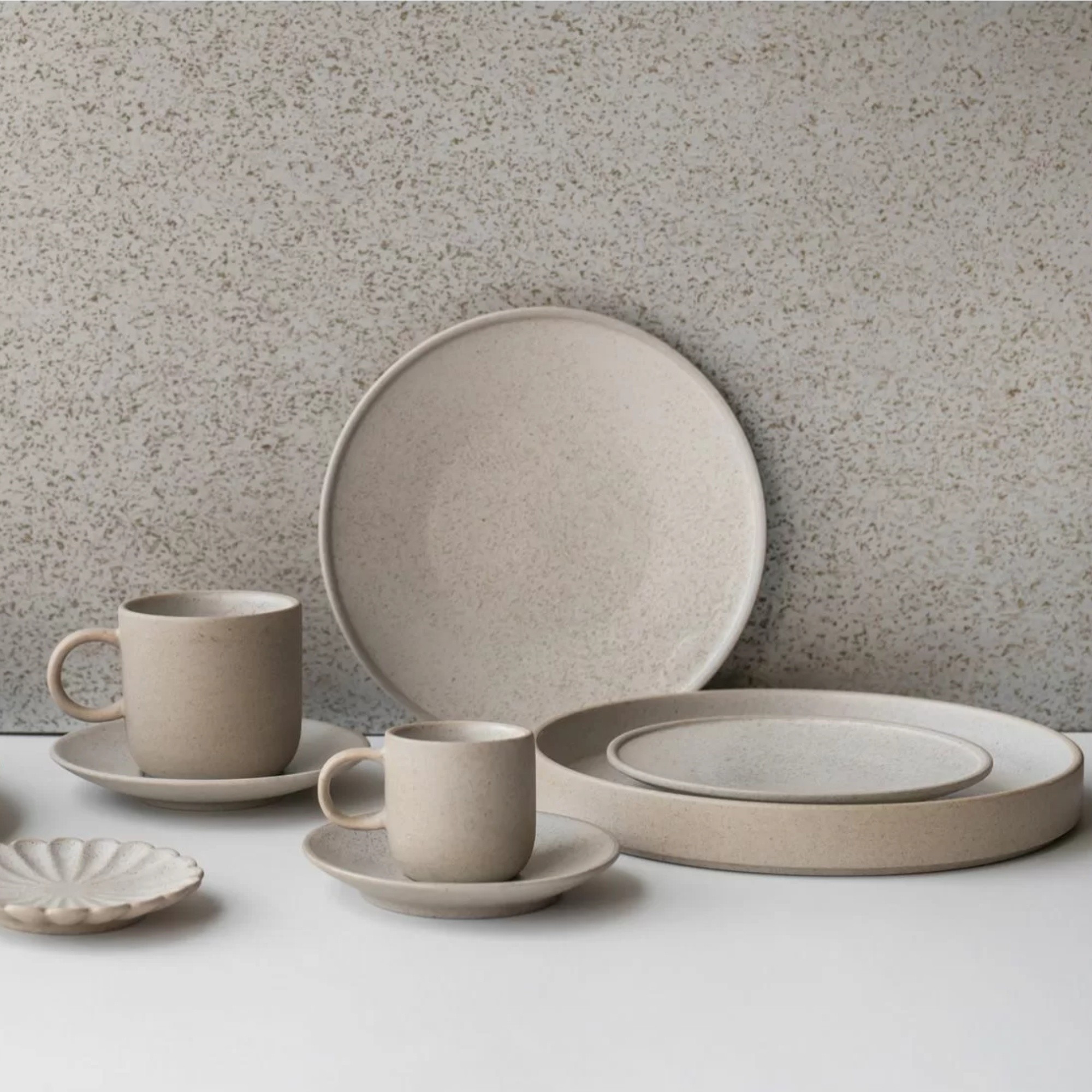 Talerz porcelanowy, płaski Less, 16 cm, beżowy