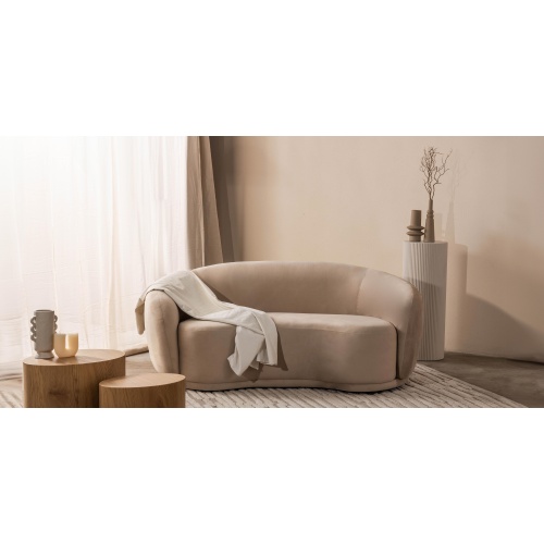 Sofa 2-osobowa Longi jasnobeżowa, welur, obłe kształty