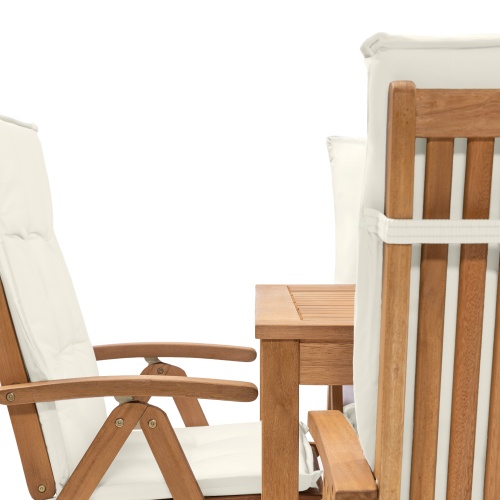 Zestaw ogrodowy Familis stół + 6 krzeseł z regulowanymi oparciami i kremowymi poduszkami, teak look, drewno eukaliptusowe