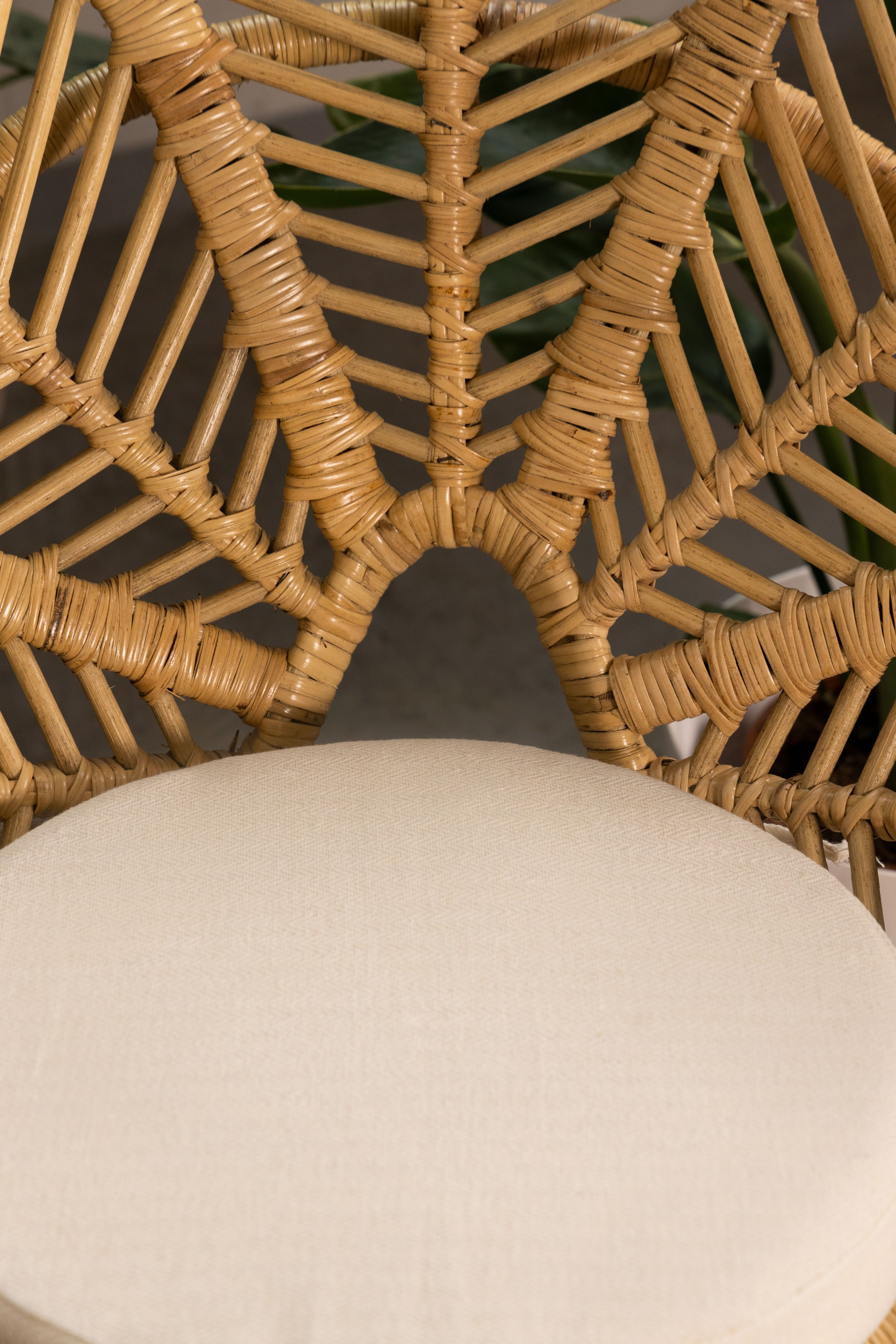 Fotel stokrotka Daisy Mini z poduszką rattan naturalny handmade boho