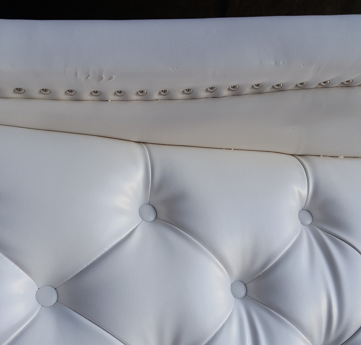OUTLET 102 Łóżko tapicerowane Glam 160x200 białe
