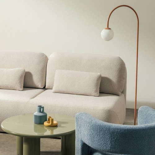 Sofa z funkcją spania i pojemnikiem Liva, jasnobeżowa, boucle, obłe kształty