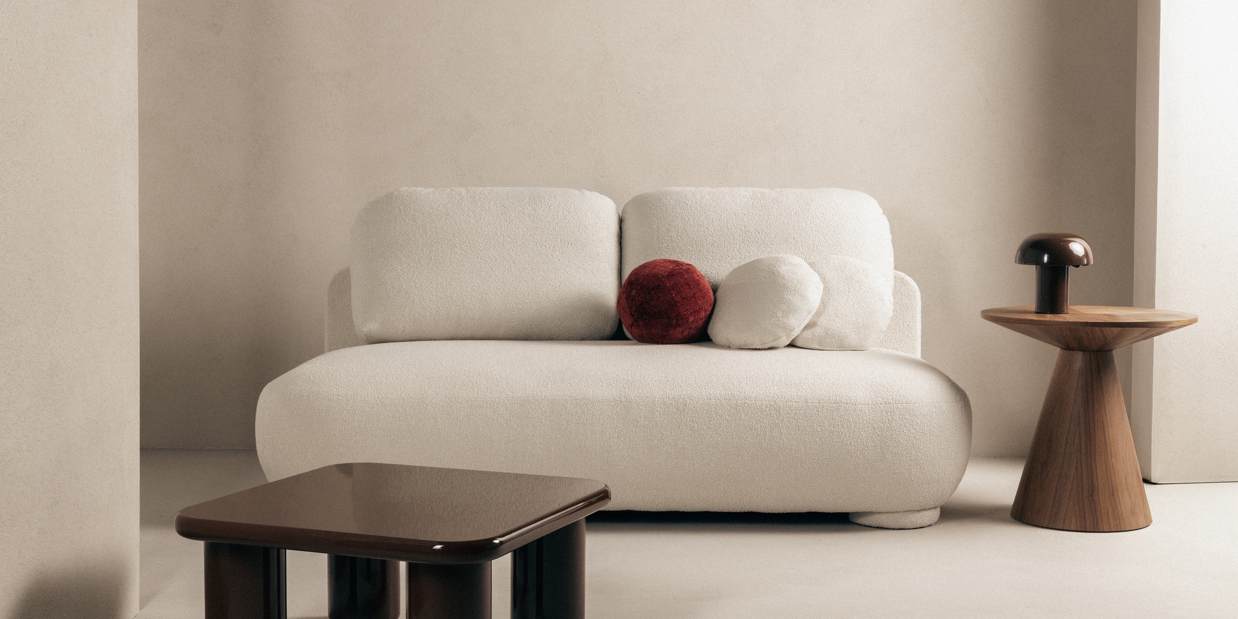 Sofa z funkcją spania i pojemnikiem Mikado, jasny beż boucle