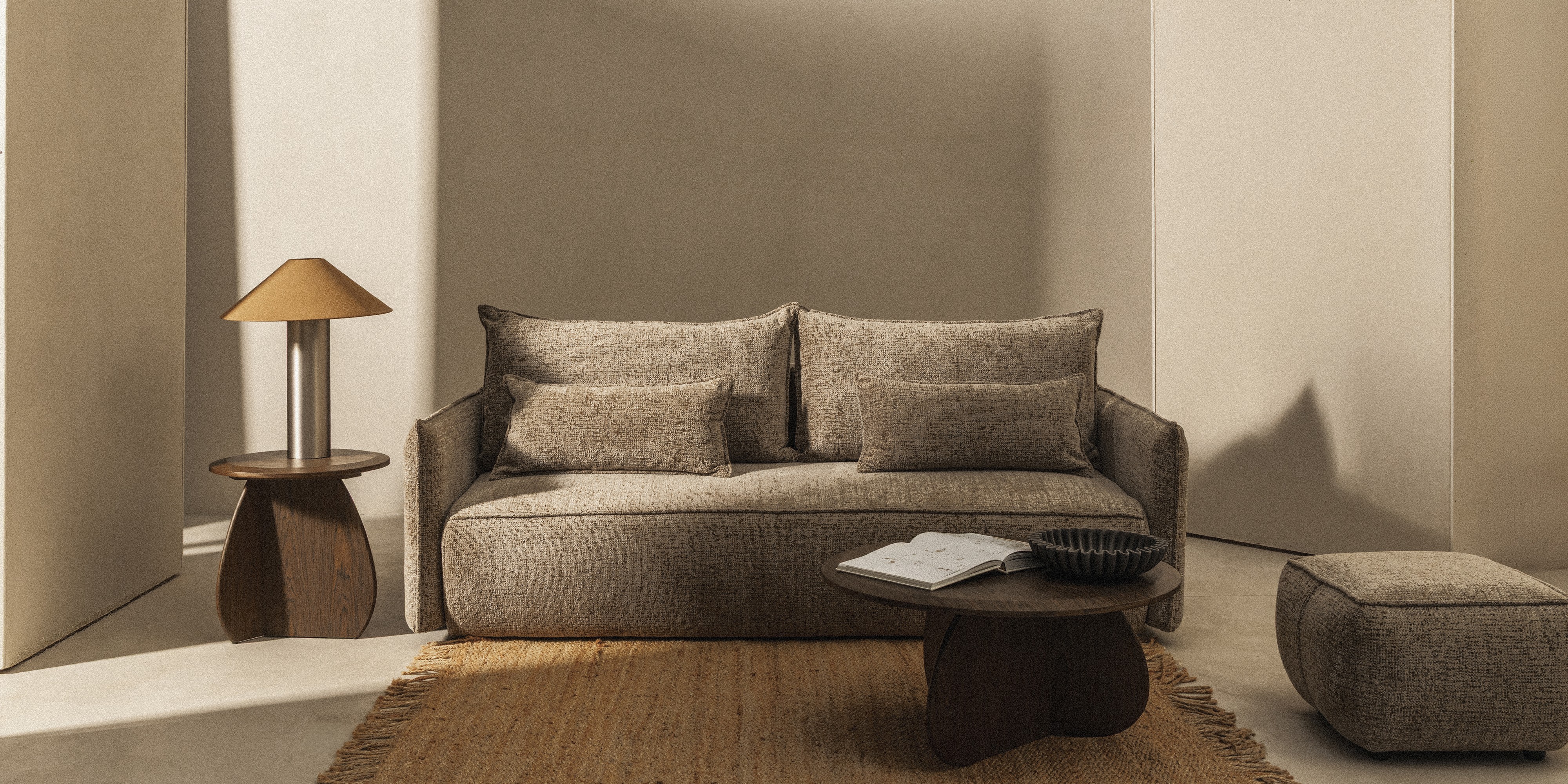Sofa rozkładana Sofino z pojemnikiem, brązowa