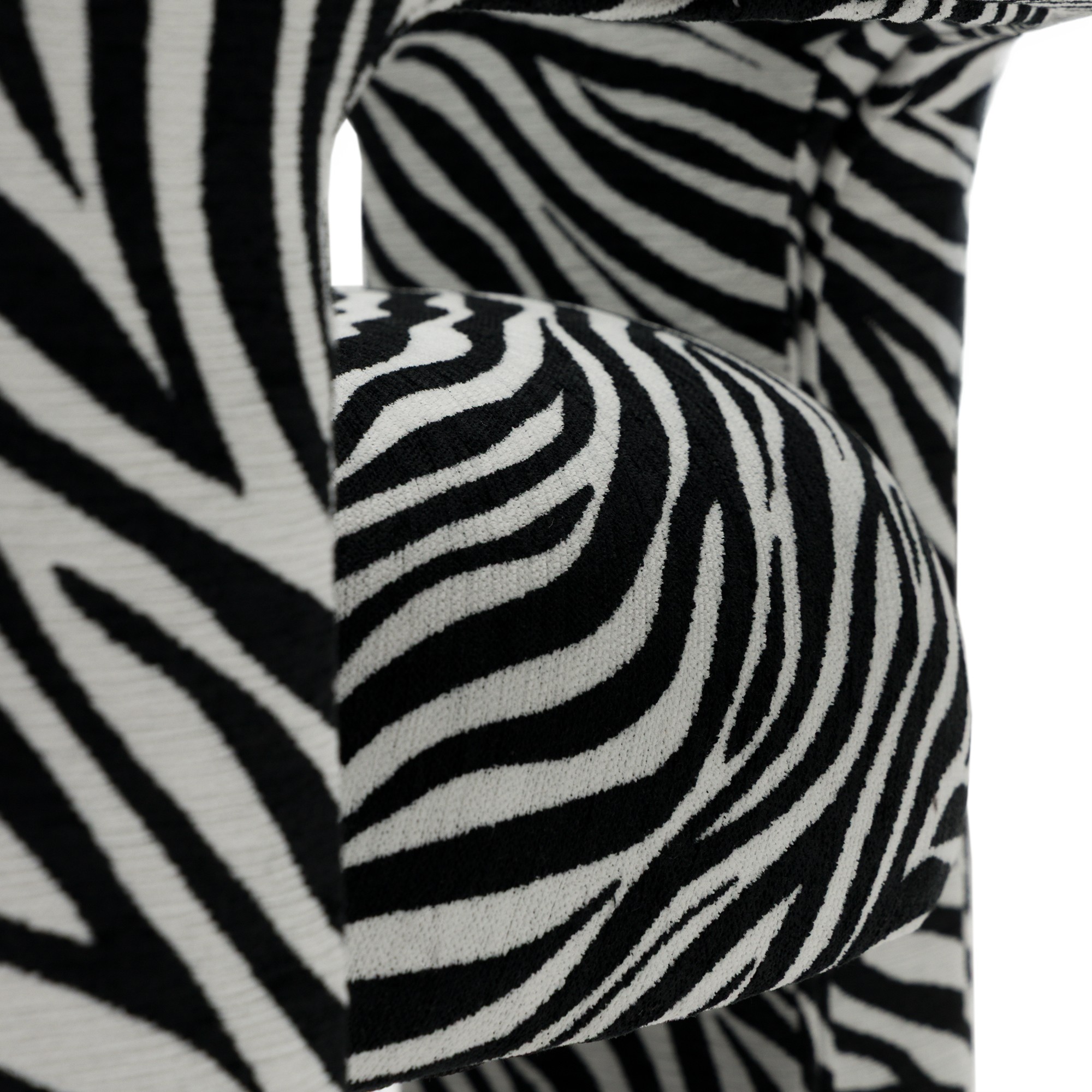 Fotel Alpah, czarno-biały żakard zebra