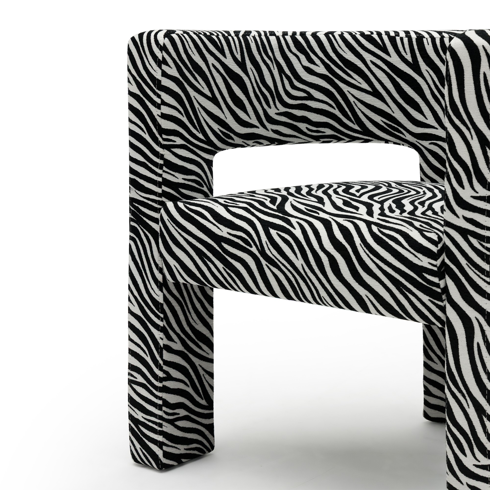 Fotel Alpah, czarno-biały żakard zebra